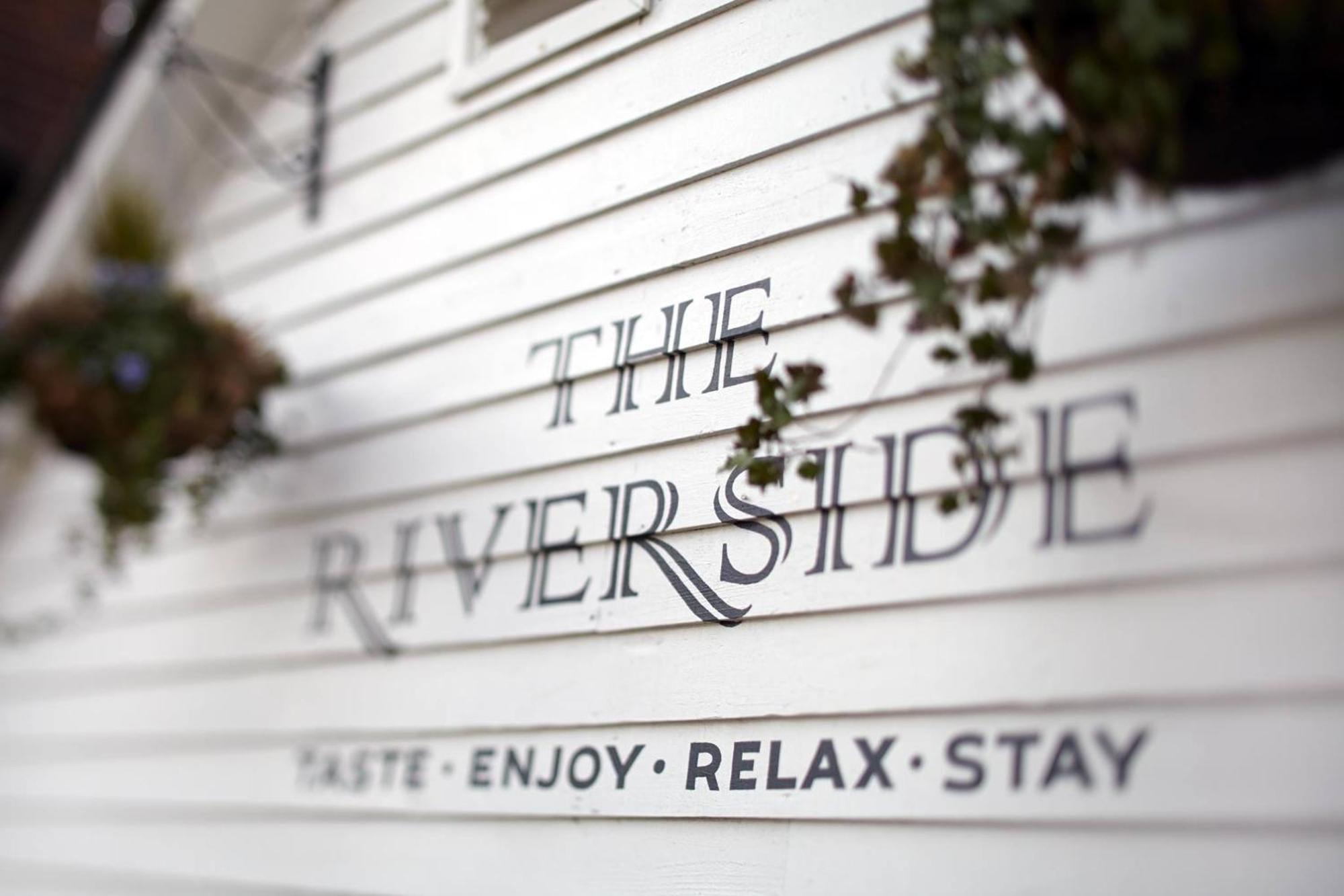 The Riverside Inn Chelmsford Exterior foto