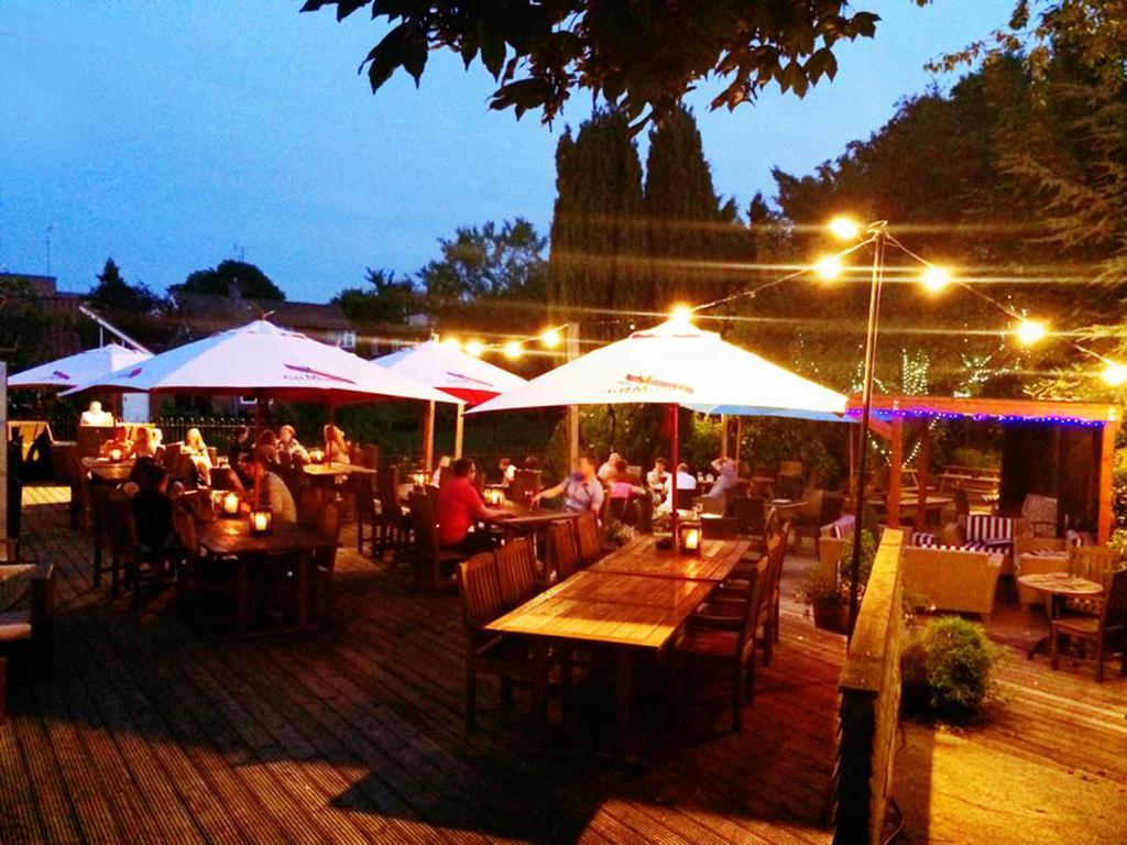 The Riverside Inn Chelmsford Exterior foto